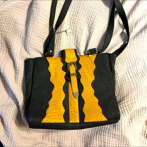 Never been used- Susan Nichole black and brown purse - Still has tag